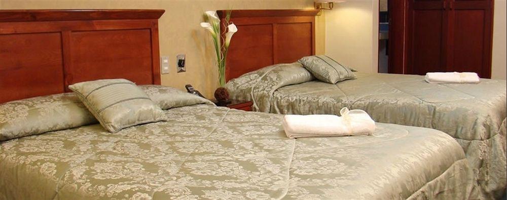 Casa Andina Standard Trujillo Plaza Hotel Bagian luar foto