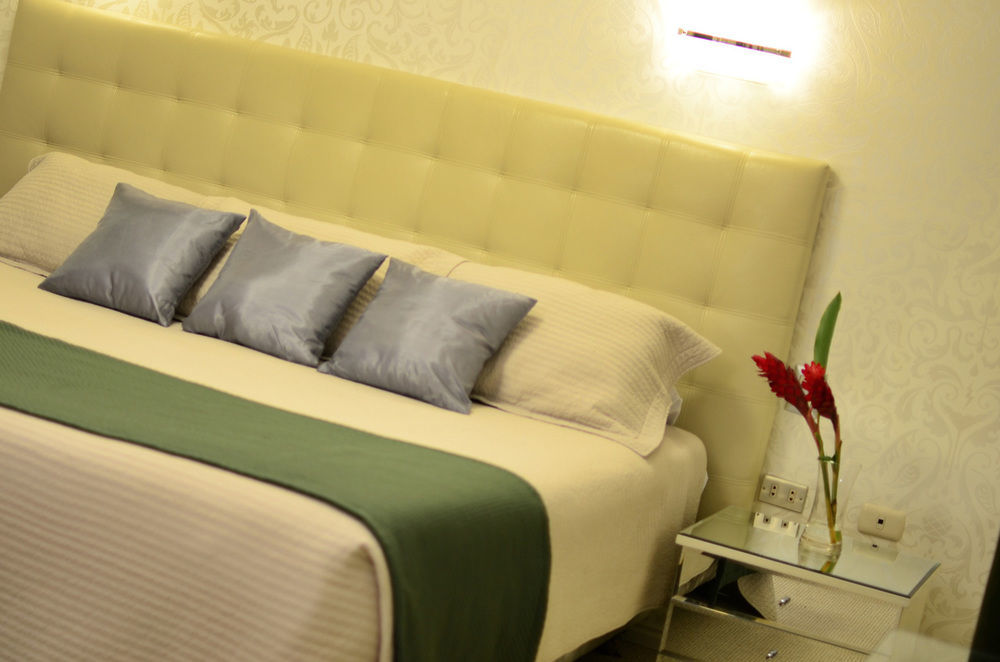 Casa Andina Standard Trujillo Plaza Hotel Bagian luar foto