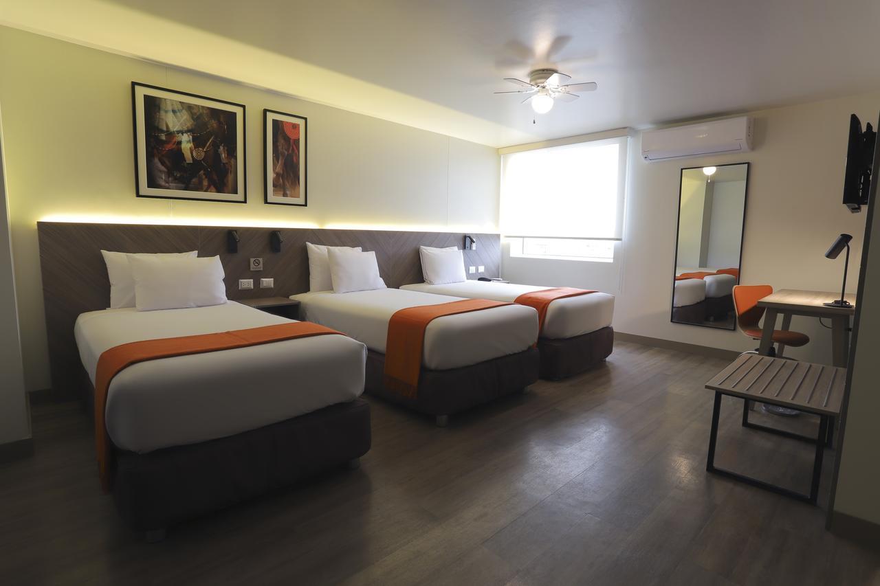 Casa Andina Standard Trujillo Plaza Hotel Bagian luar foto